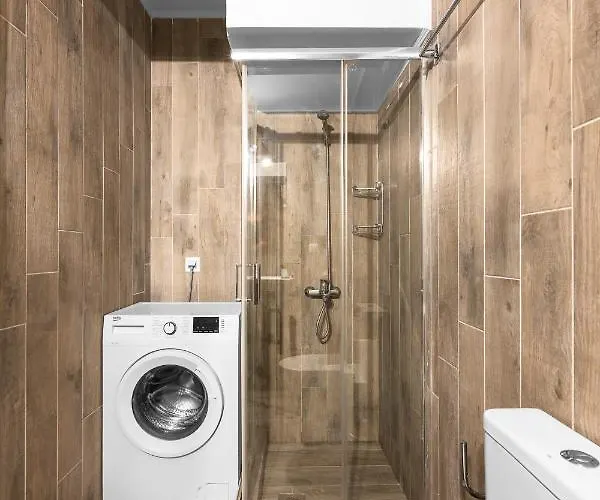Adelle Apartments, The Luxury