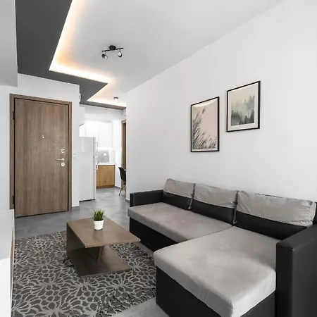 Adelle Apartments, The Luxury *