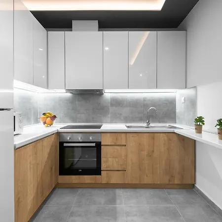 Adelle Apartments, The Luxury *