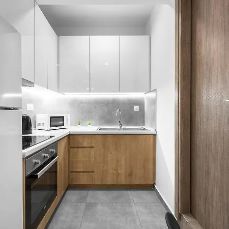 Adelle Apartments, The Luxury