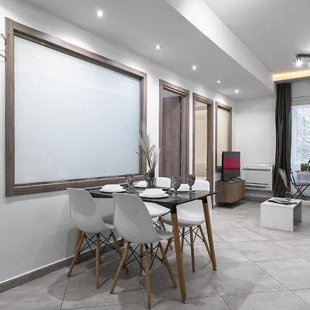 Adelle Apartments, The Luxury