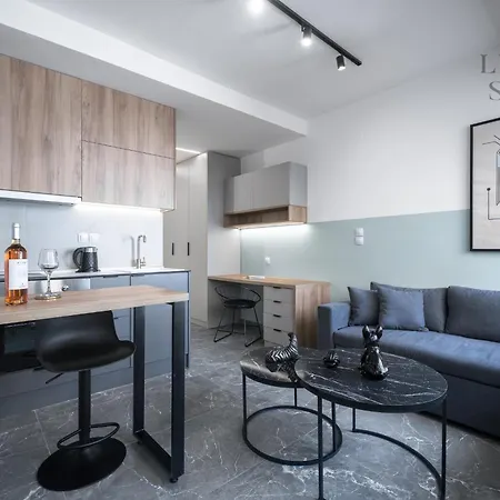 Adelle Apartments, The Luxury Apartment *